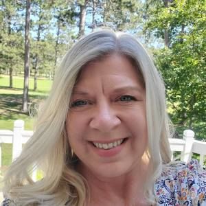 Meet your Posher, Shari